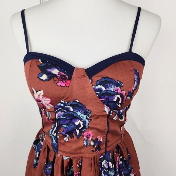 Band of Gypsies Brown Floral Smocked Bustier Fit Flare Mini Sundress Pockets M - Picture 2 of 11